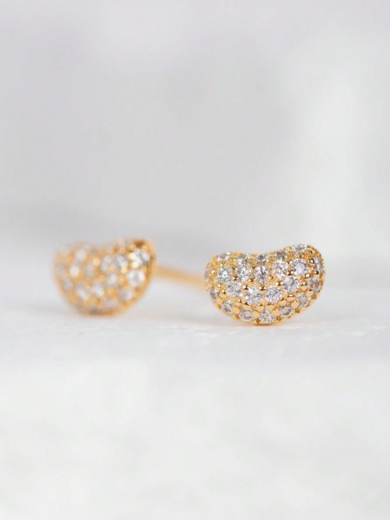 A pair of elegant and fashionable S925 silver earrings for ladies. Simple and suitable for daily commuting and dating. - LEIDAI