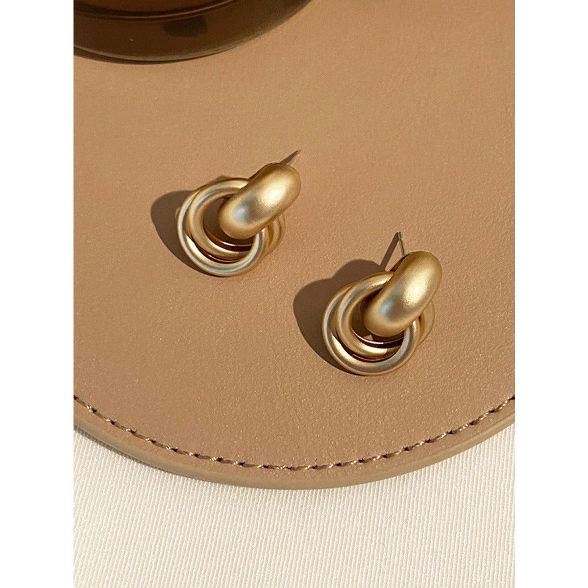LEIDAI Chunky Gold Hoop Earrings for Women Earrings Lightweight Geometric patterns Hollow Open Hoops Hypoallergenic Gold Plated Earrings Fashion Jewelry - LEIDAI
