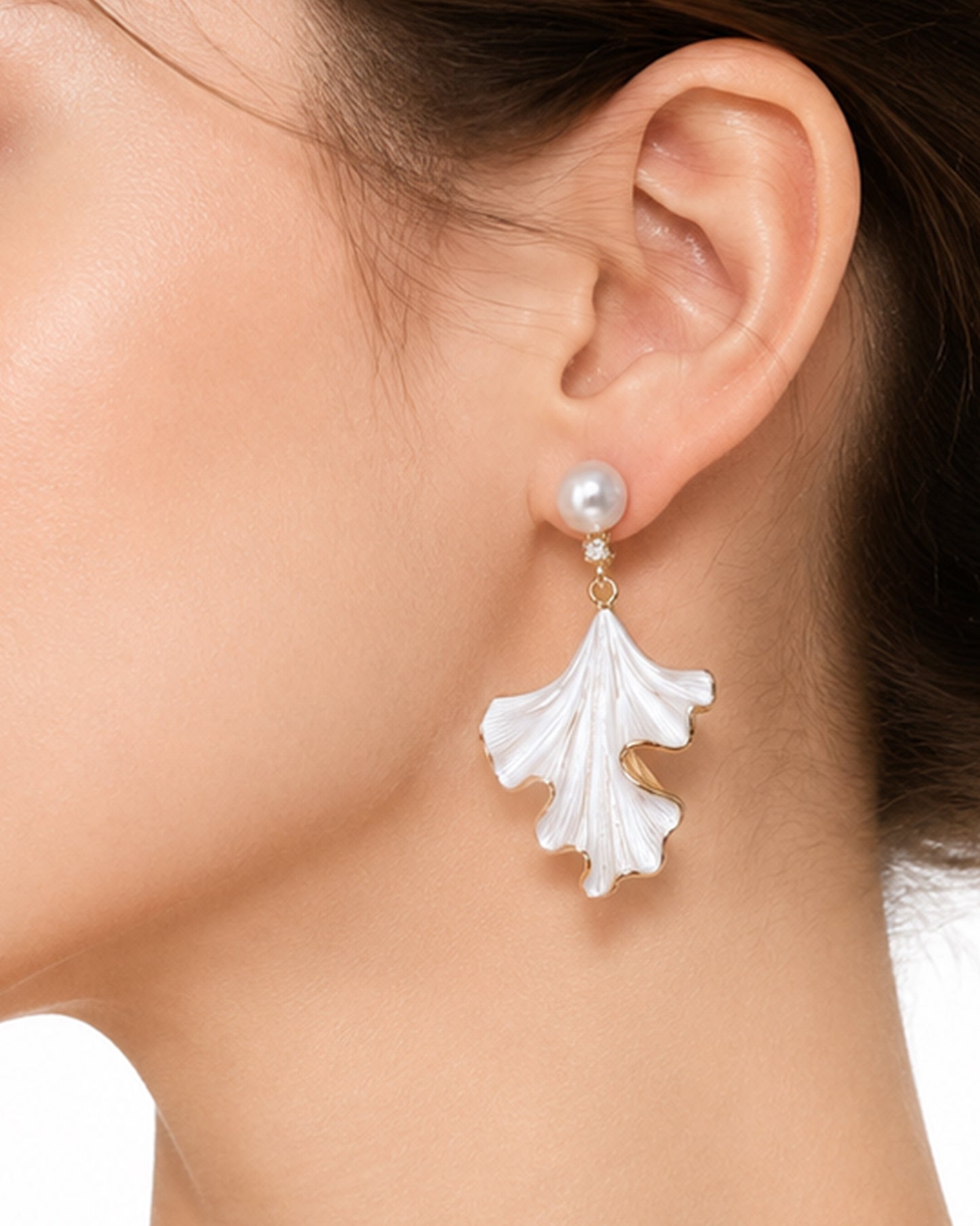 Elegant Botanical Pearl & White Enamel Leaf Drop Earrings – Sophisticated Gold-Tone Statement Jewelry for Formal Occasions