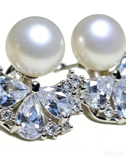 Elegant Crystal-Adorned Pearl Stud Earrings – Radiant Fan-Shaped Statement Jewelry for Bridal and Formal Occasions