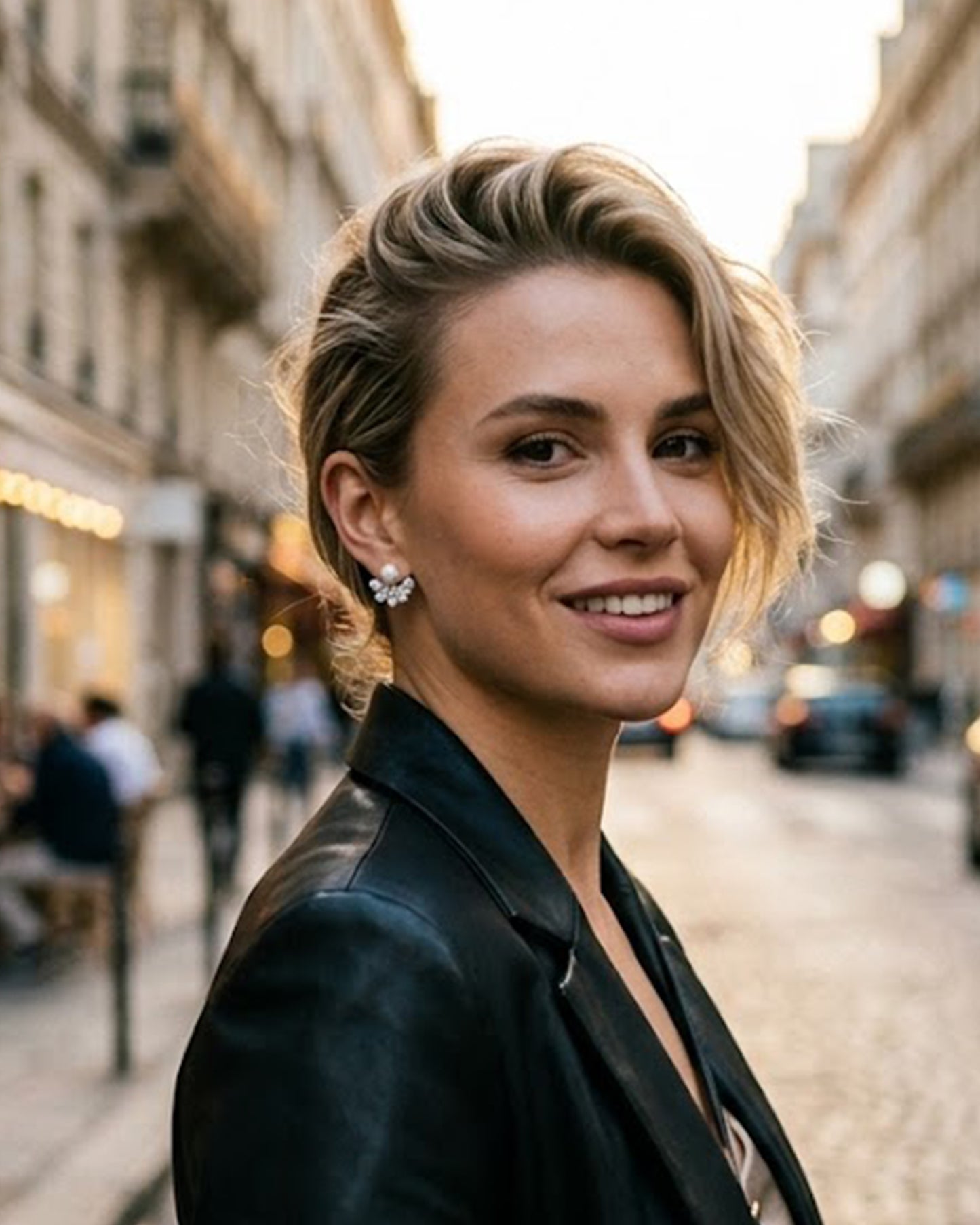 Elegant Crystal-Adorned Pearl Stud Earrings – Radiant Fan-Shaped Statement Jewelry for Bridal and Formal Occasions