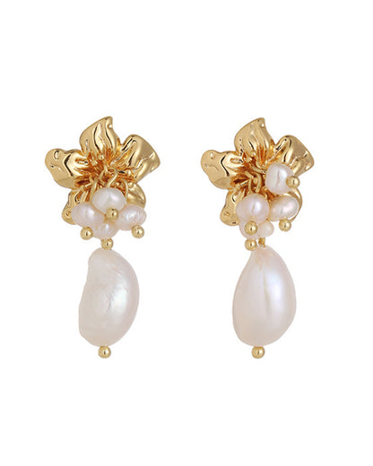 Elegant Golden Botanical Baroque Pearl Drop Earrings – Artisan Floral Design with Lustrous Freshwater Pearl Accents