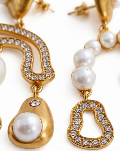 Artistic Mismatched Statement Drop Earrings – Avant-Garde Gold-Tone Jewelry with Baroque Pearls and Sparkling Crystals