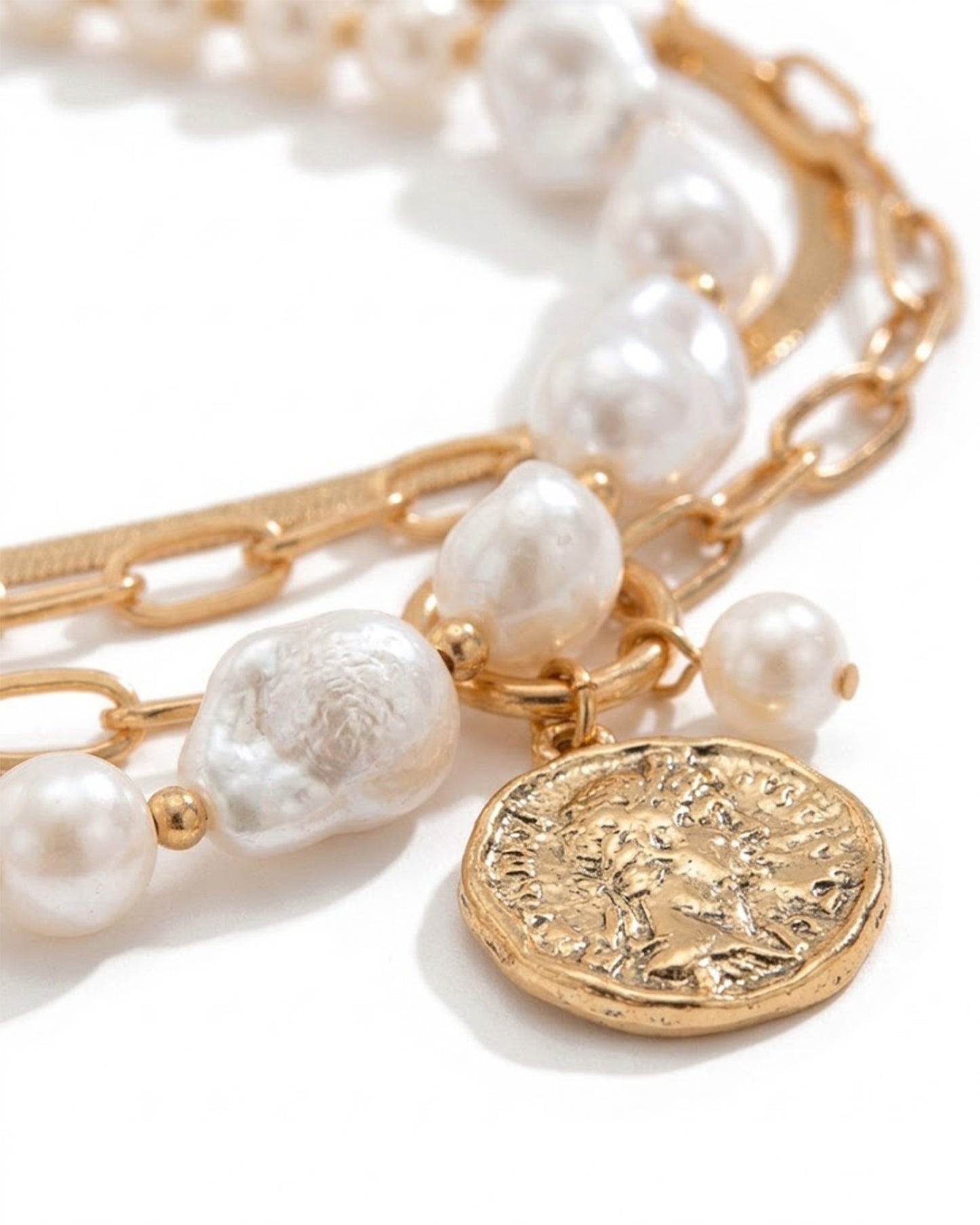 Elegant Layered Pearl Necklace with Gold Pendant – Classic Chic Jewelry