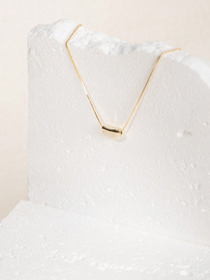 A women's retro light luxury S925 silver acacia bean clavicle necklace. Simple and elegant, suitable for commuting, dating and parties. - LEIDAI