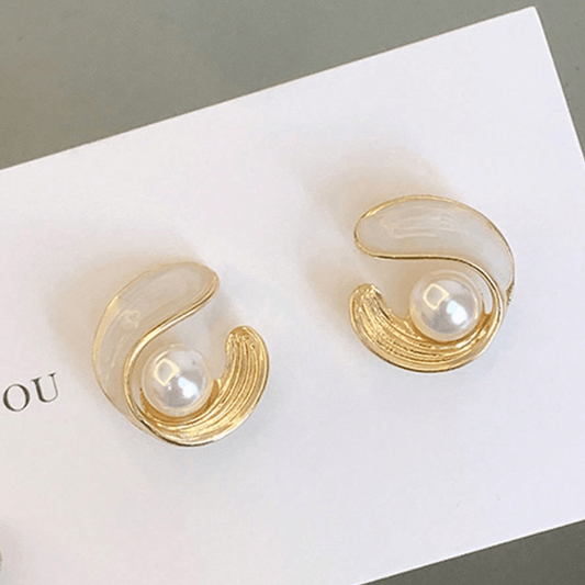French vintage natural pearl stud earrings for women with a sense of luxury temperament - LEIDAI