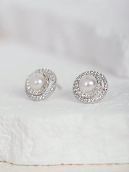 LEIDAI A pair of ladies' elegant vintage sterling silver round stud earrings are simple and stylish for commuting dates - LEIDAI