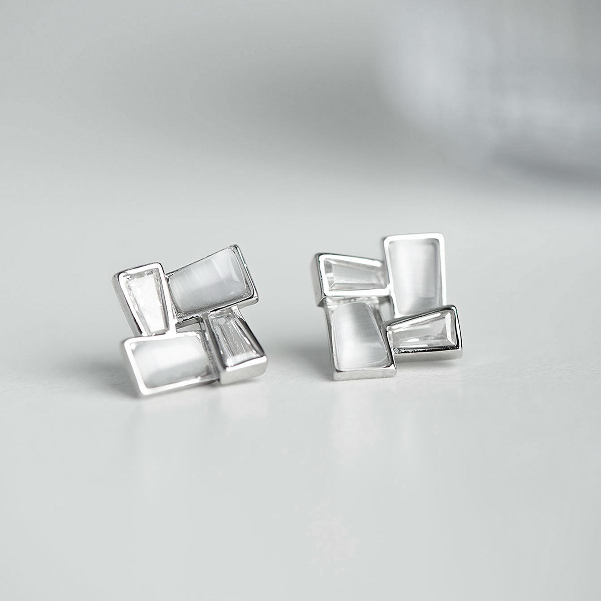 Minimalist Geometric s925 Silver Needle Commuting Hollow Diamond Shape High - end Earrings for Women - LEIDAI