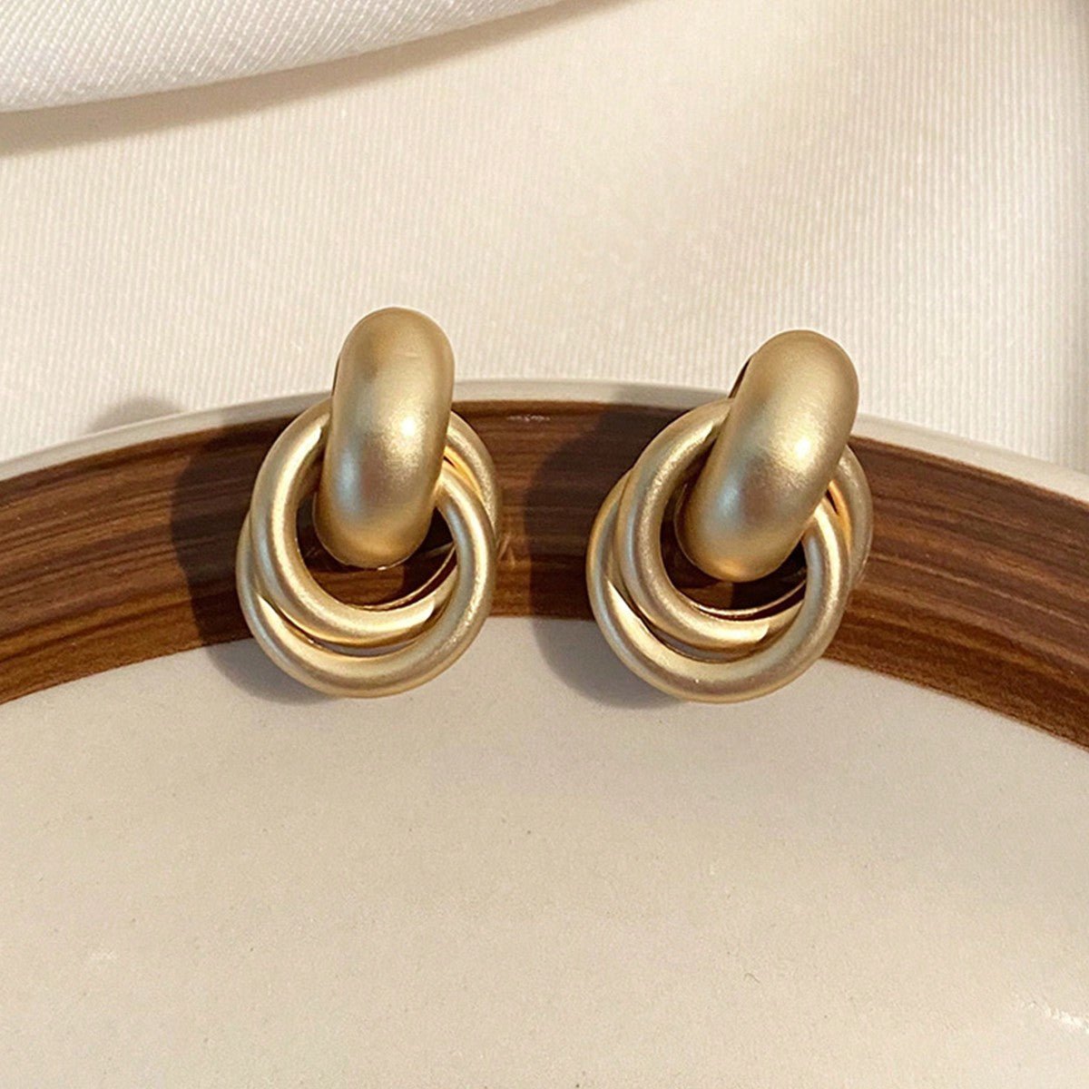 S925 silver needle European and American retro matte texture earrings, simple geometric circle short earrings - LEIDAI